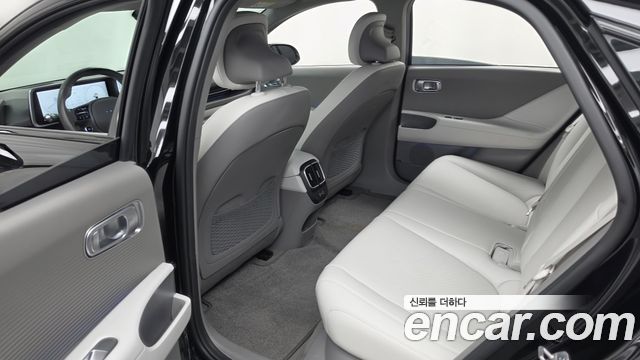 Hyundai Ioniq 6 Long Range AWD Exclusive + 2023 — фото 26