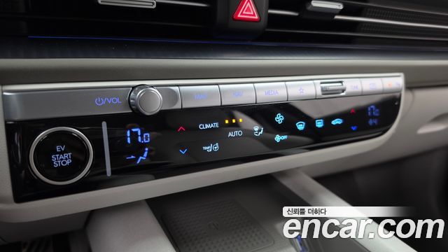 Hyundai Ioniq 6 Long Range AWD Exclusive + 2023 — фото 29