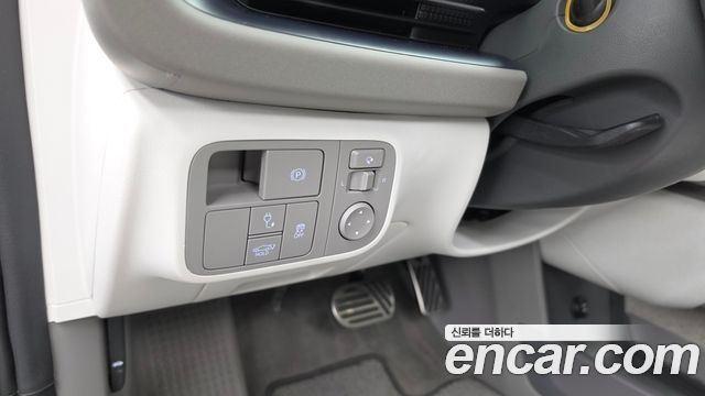 Hyundai Ioniq 6 Long Range AWD Exclusive + 2023 — фото 31
