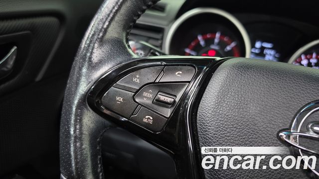 KG Mobility (SsangYong) Tivoli Air Diesel IX 2WD 2016 — фото 18