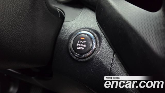 KG Mobility (SsangYong) Tivoli Air Diesel IX 2WD 2016 — фото 22