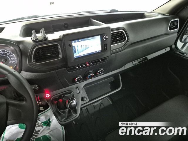 Renault Korea Master 2.3 15-Seater 2020 — фото 10