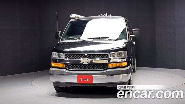 Chevrolet Express Van 6.0 2018 — фото 3