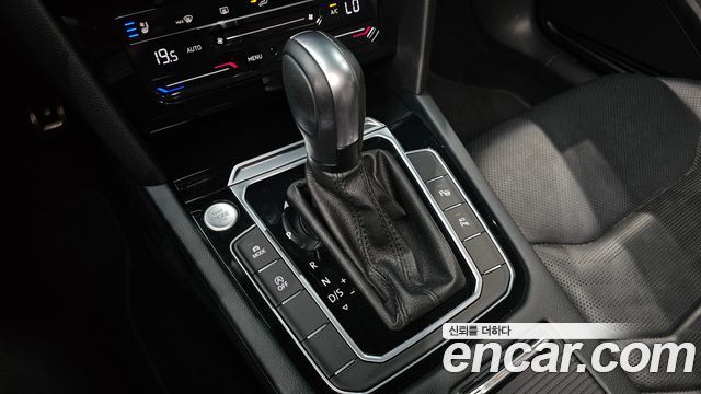 Volkswagen Arteon 2.0 TDI Prestige 2023 — фото 9