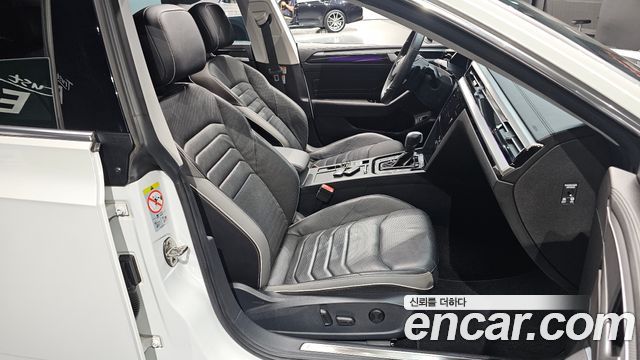 Volkswagen Arteon 2.0 TDI Prestige 2023 — фото 26