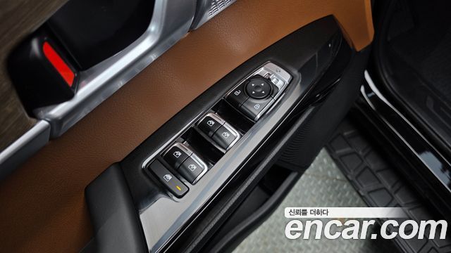 Kia Mohave The Master Diesel 3.0 4WD 6-Seater Platinum 2022 — фото 35