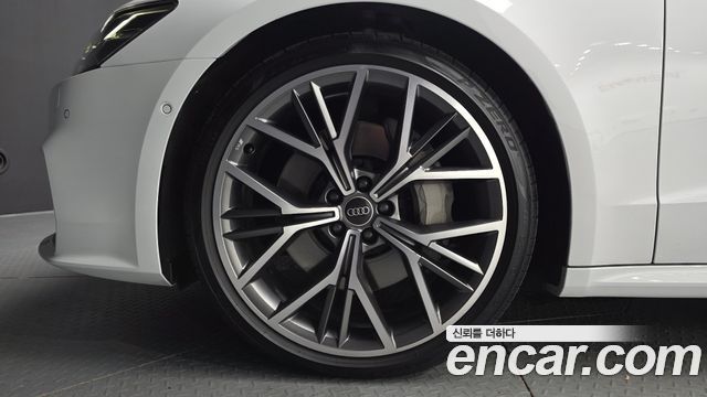 Audi A7 (4K) 55 TFSI Quattro Premium 2025 — фото 5