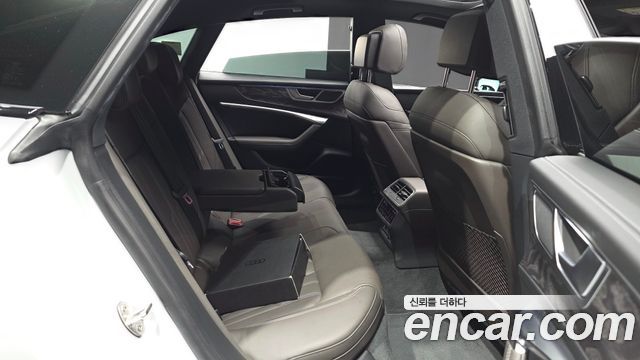Audi A7 (4K) 55 TFSI Quattro Premium 2025 — фото 11