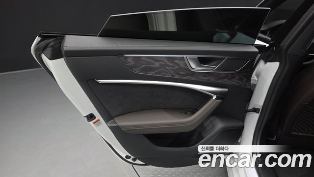 Audi A7 (4K) 55 TFSI Quattro Premium 2025 — фото 25