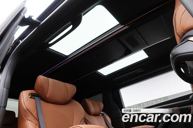 Toyota Alphard (IV) 2.5 HEV Executive AWD 2024 — фото 10