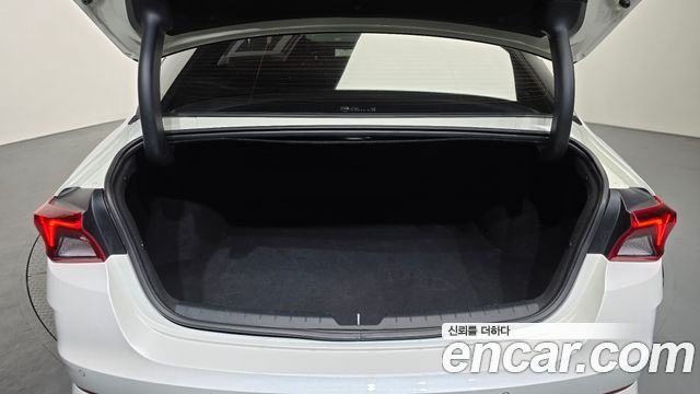 Kia K5 (III) 1.6 Turbo Signature 2020 — фото 17