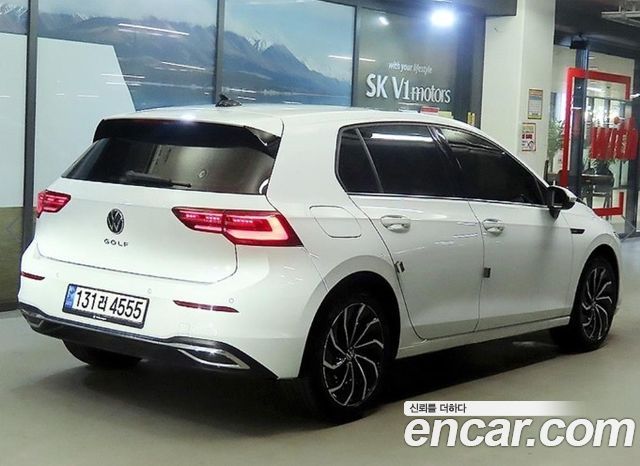 Volkswagen Golf (VIII) 2.0 TDI Prestige 2023 — фото 4