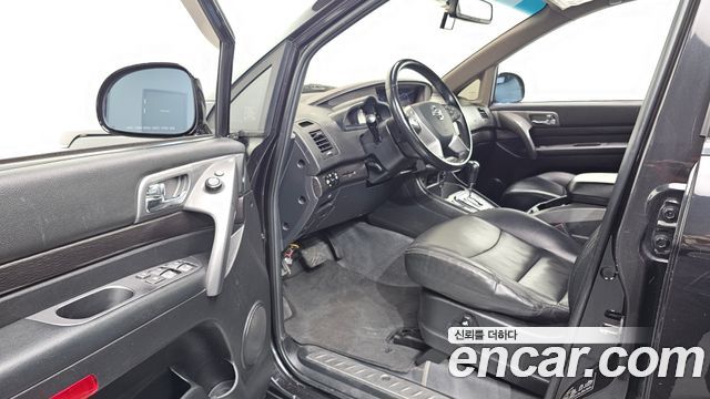 KG Mobility (SsangYong) Korando Turismo 4WD Outdoor Edition 9-seater 2018 — фото 10