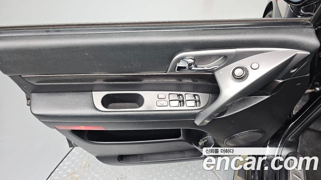 KG Mobility (SsangYong) Korando Turismo 4WD Outdoor Edition 9-seater 2018 — фото 24