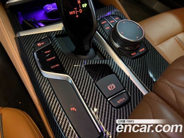 BMW 5 Series (G30) 520i Luxury 2020 — фото 18