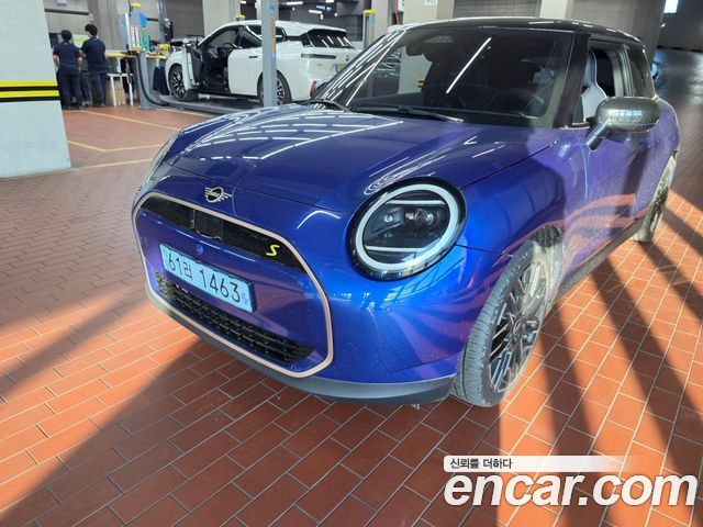 MINI Cooper Electric (IV) SE Favoured