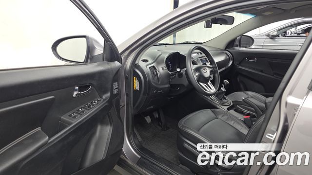 Kia Sportage R Diesel 2WD TLX Deluxe 2012 — фото 10