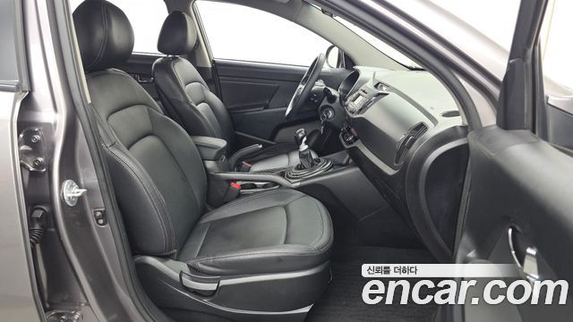 Kia Sportage R Diesel 2WD TLX Deluxe 2012 — фото 11