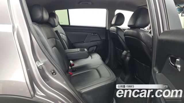 Kia Sportage R Diesel 2WD TLX Deluxe 2012 — фото 12