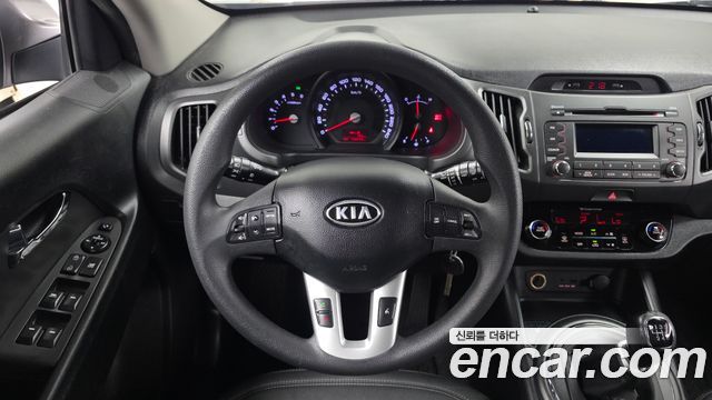 Kia Sportage R Diesel 2WD TLX Deluxe 2012 — фото 13