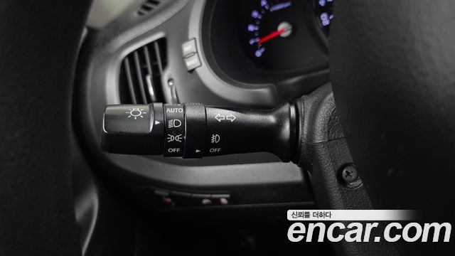Kia Sportage R Diesel 2WD TLX Deluxe 2012 — фото 17