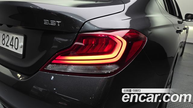 Genesis G70 3.3T Sport Supreme 2018 — фото 23