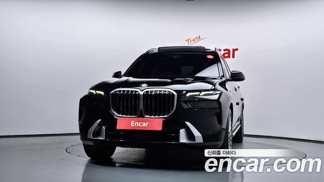 BMW X7 (G07) xDrive 40i Design Pure Excellence 7-Seater 2025 — фото 3