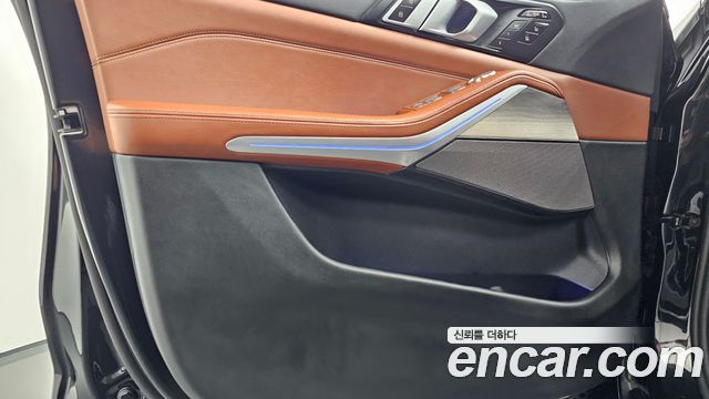 BMW X7 (G07) xDrive 40i Design Pure Excellence 7-Seater 2025 — фото 30