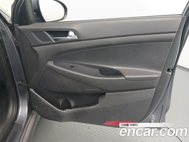 Hyundai Tucson Diesel 2.0 2WD Modern 2020 — фото 10