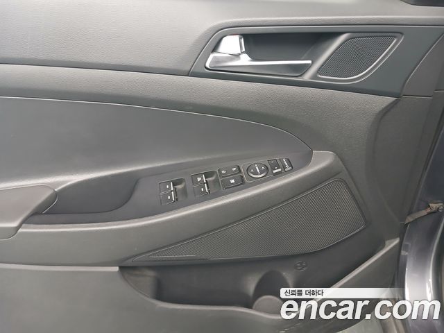 Hyundai Tucson Diesel 2.0 2WD Modern 2020 — фото 24