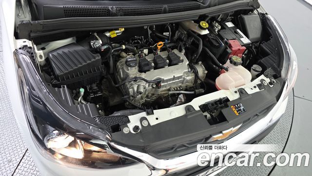 Chevrolet Spark LT 2022 — фото 6