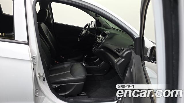 Chevrolet Spark LT 2022 — фото 11