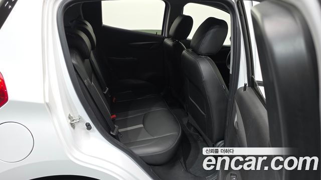 Chevrolet Spark LT 2022 — фото 12