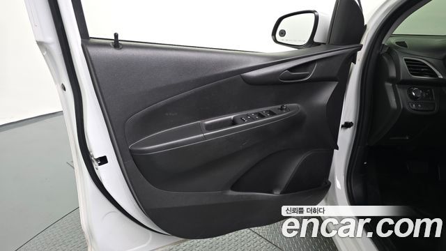 Chevrolet Spark LT 2022 — фото 24
