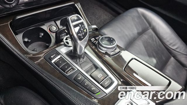 BMW 5 Series (F10) 528i xDrive 2014 — фото 9