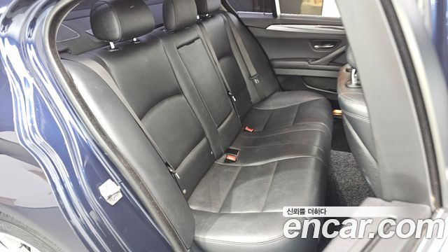 BMW 5 Series (F10) 528i xDrive 2014 — фото 11