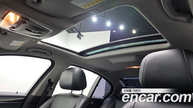 BMW 5 Series (F10) 528i xDrive 2014 — фото 19