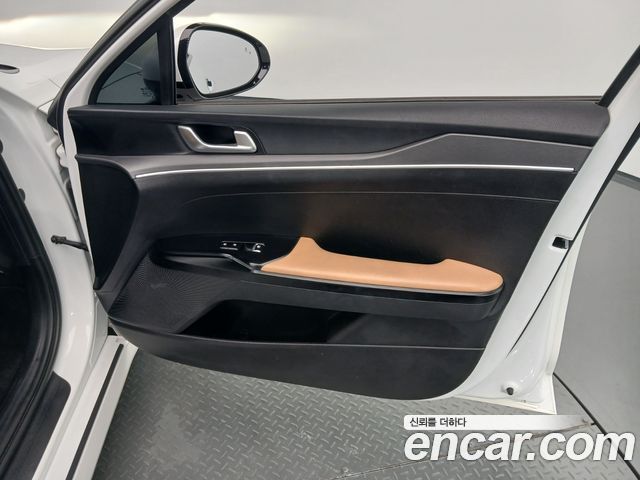 Kia K5 (III) 1.6 Turbo Prestige 2020 — фото 24