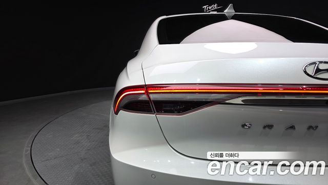 Hyundai Grandeur (IG) 2.5 Premium Choice 2020 — фото 29