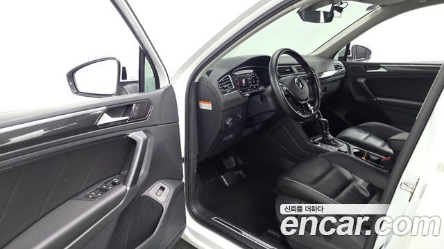 Volkswagen Tiguan (II) 2.0 TDI 4Motion Prestige 2018 — фото 10