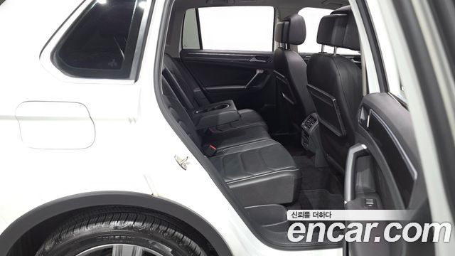 Volkswagen Tiguan (II) 2.0 TDI 4Motion Prestige 2018 — фото 11