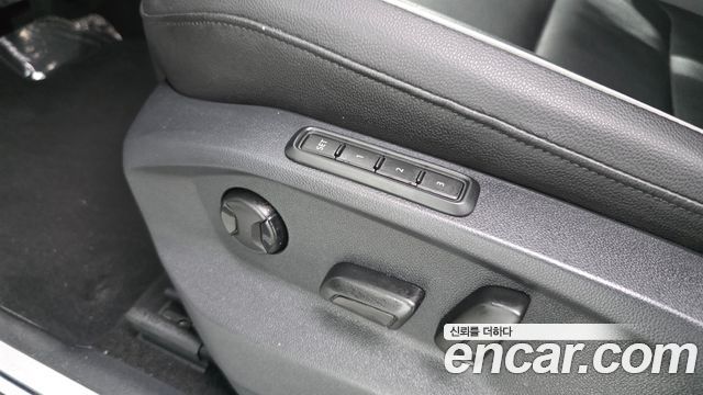 Volkswagen Tiguan (II) 2.0 TDI 4Motion Prestige 2018 — фото 32
