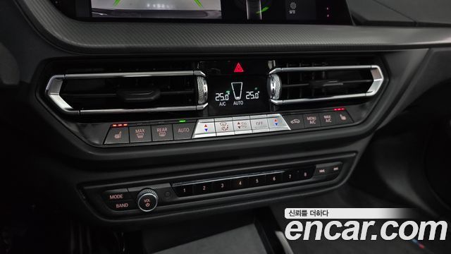 BMW 1 Series (F40) 118d M Sport First Edition 2020 — фото 40