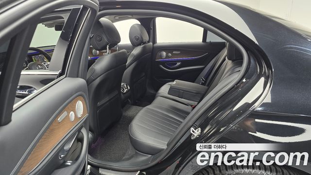 Mercedes-Benz E-Class (W213) E300 4MATIC Exclusive 2020 — фото 11