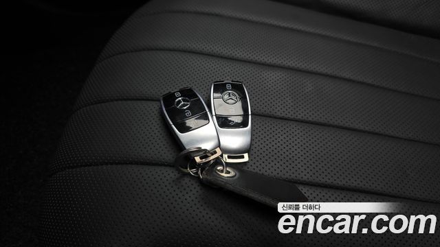 Mercedes-Benz E-Class (W213) E300 4MATIC Exclusive 2020 — фото 15
