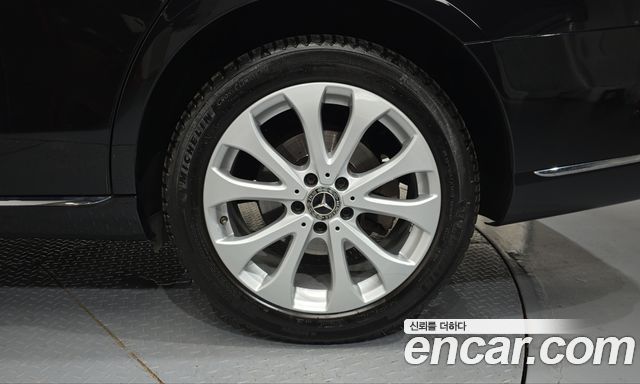 Mercedes-Benz E-Class (W213) E300 4MATIC Exclusive 2020 — фото 21