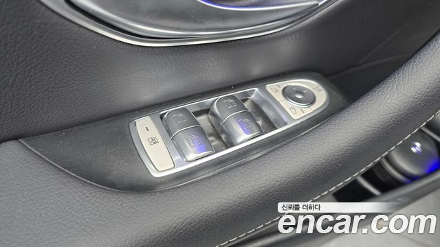 Mercedes-Benz E-Class (W213) E300 4MATIC Exclusive 2020 — фото 28