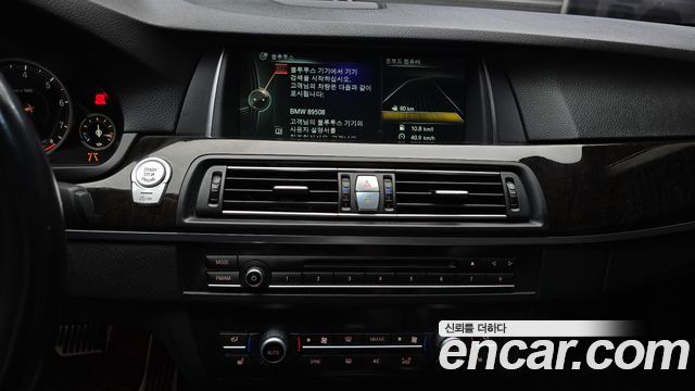 BMW 5 Series (F10) 528i 2015 — фото 14