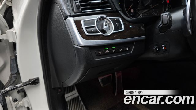 BMW 5 Series (F10) 528i 2015 — фото 16