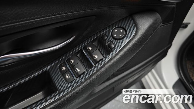 BMW 5 Series (F10) 528i 2015 — фото 17